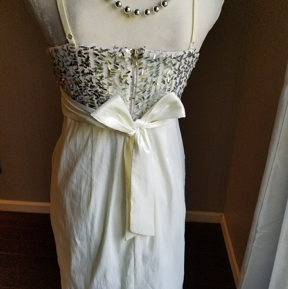 Sleeveless v neck sequined dress with pockets - Picture 6 of 8